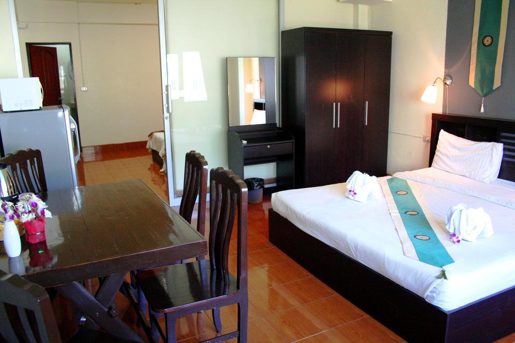 2Gether Guesthouse Karon Chambre photo