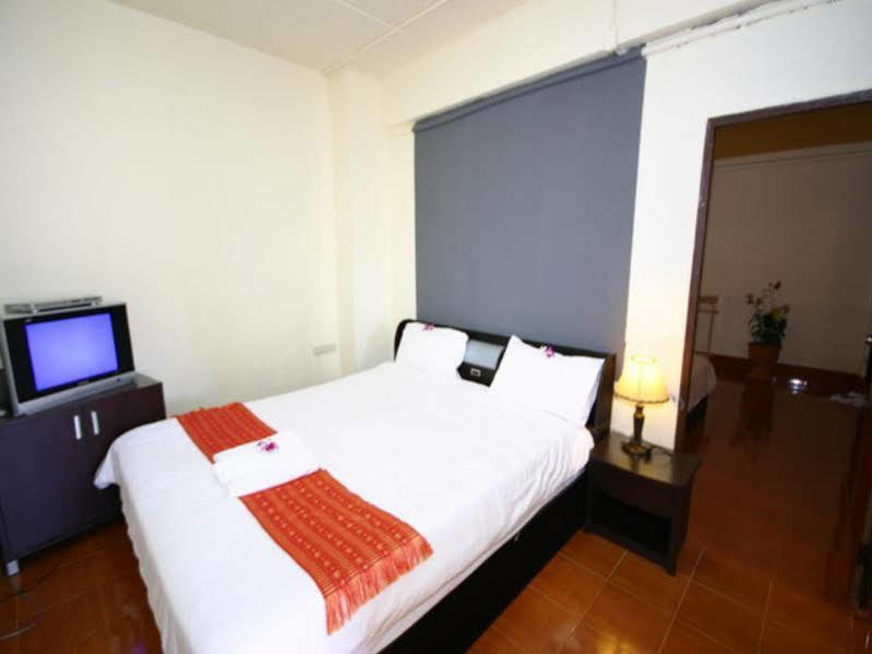 2Gether Guesthouse Karon Extérieur photo